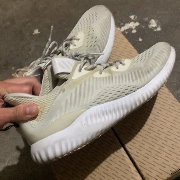 Alphabounce Adidas Cream - Picture 4 of 7